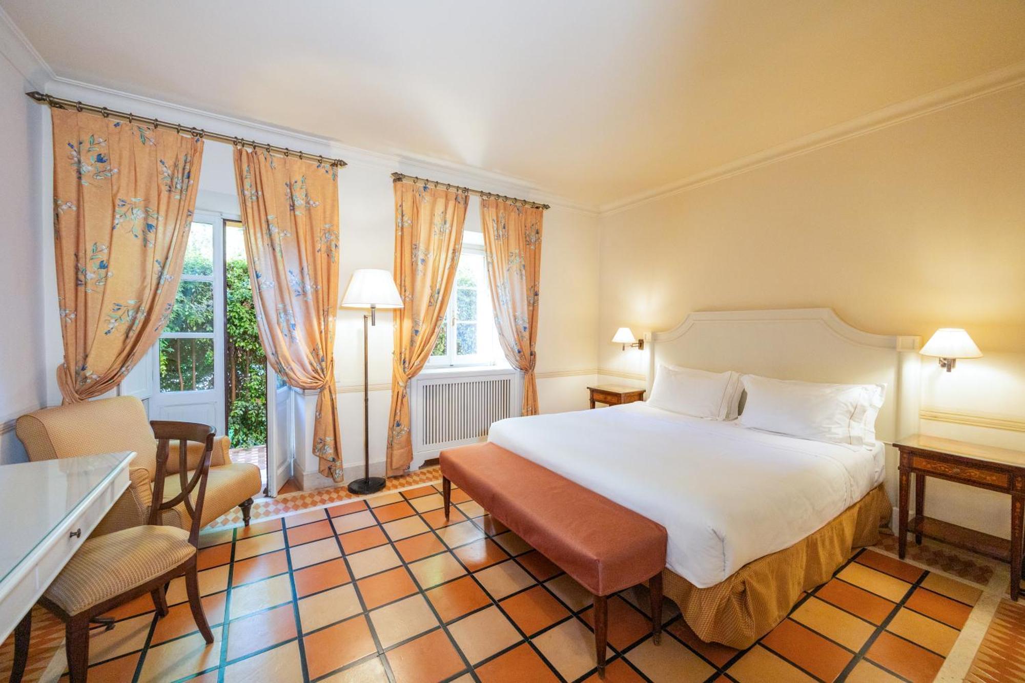 Qc Termeroma Spa And Resort Fiumicino Esterno foto A room at the hotel